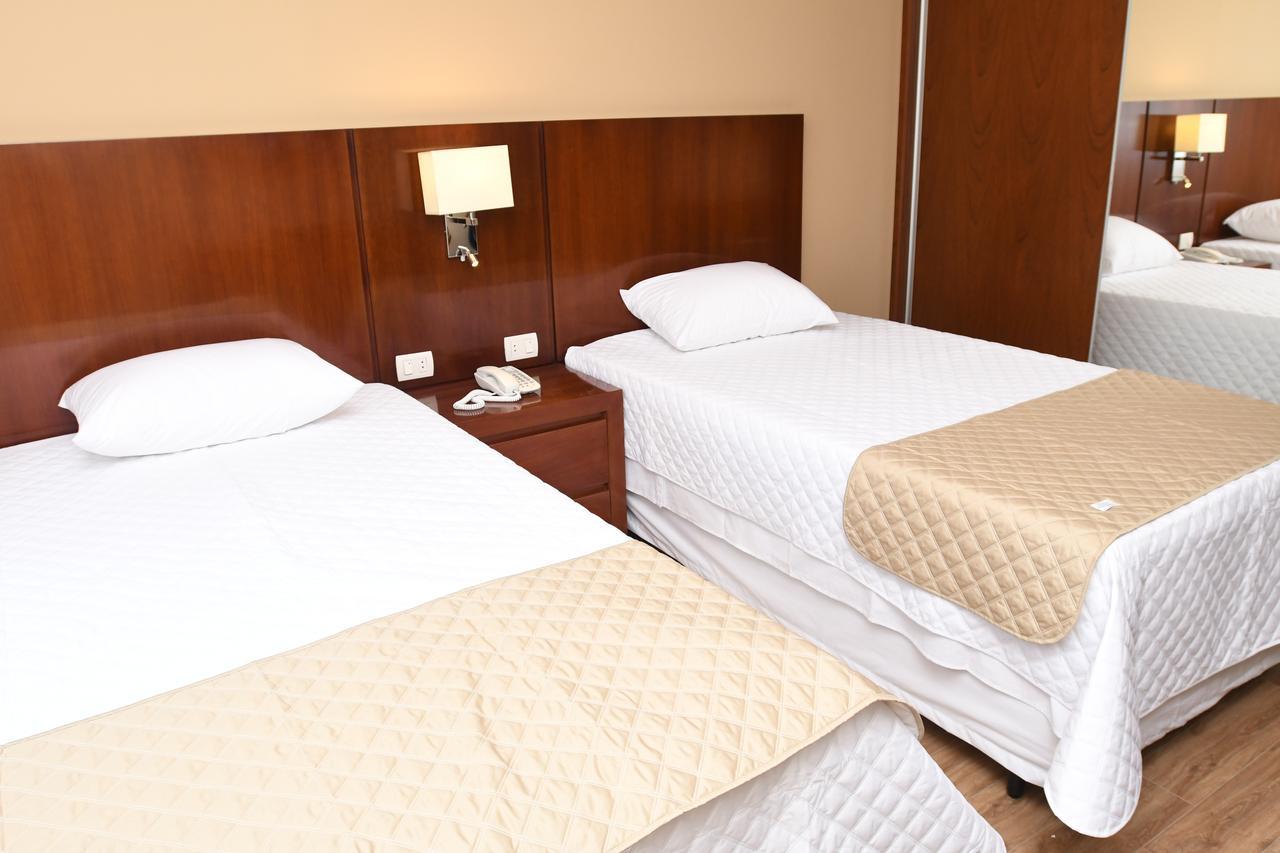 Taos Apart Hotel Санта-Крус-де-ла-Сьерра Экстерьер фото