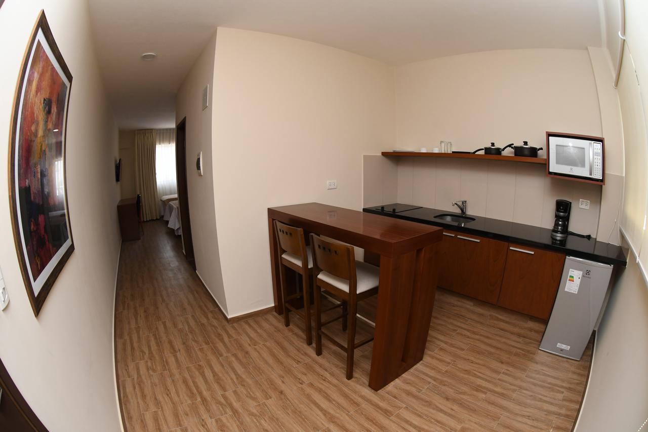 Taos Apart Hotel Санта-Крус-де-ла-Сьерра Экстерьер фото